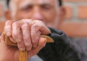چالش سالمندی در مازندران؛ جوانان را دریابید