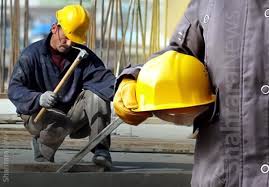 کارگران زیر بار بی‌مهری، کارفرمایان زیر فشار اقتصاد