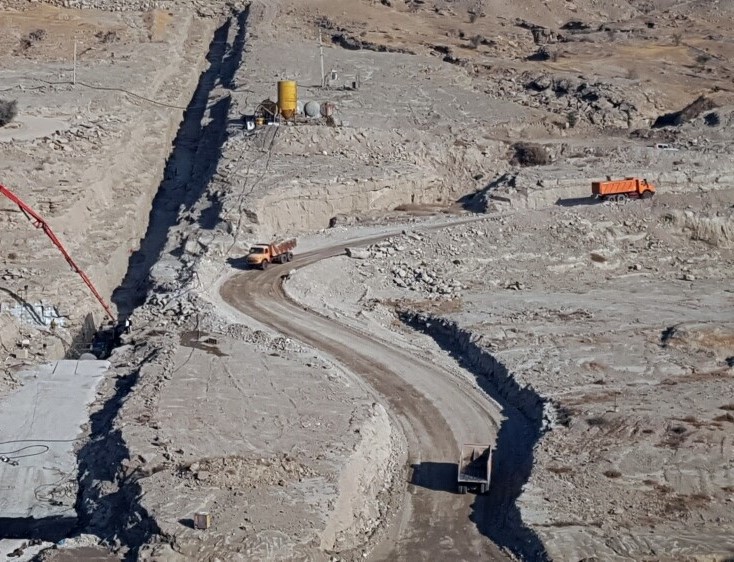 تشنگی زیر سایه سد نیمه‌تمام