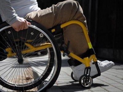 ۷۰۰ هزار معلول بیکار در کشور وجود دارد