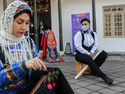 تاکید فرماندار رشت بر رفع مشکلات فعالان گردشگری و صنایع‌دستی