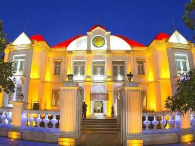 اشیاء تاریخی موزه به مخزن مرکزی منتقل شد