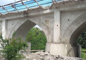تخلف میراث فرهنگی مازندران درباره پل تاریخی آمل کاملا محرز است